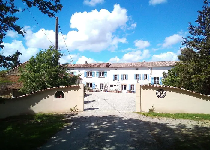 Haus Fuer 6 Personen Und 8 In Villautou By Interhome *