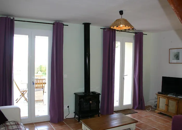 Haus Fuer 6 Personen Und 8 In Villautou By Interhome