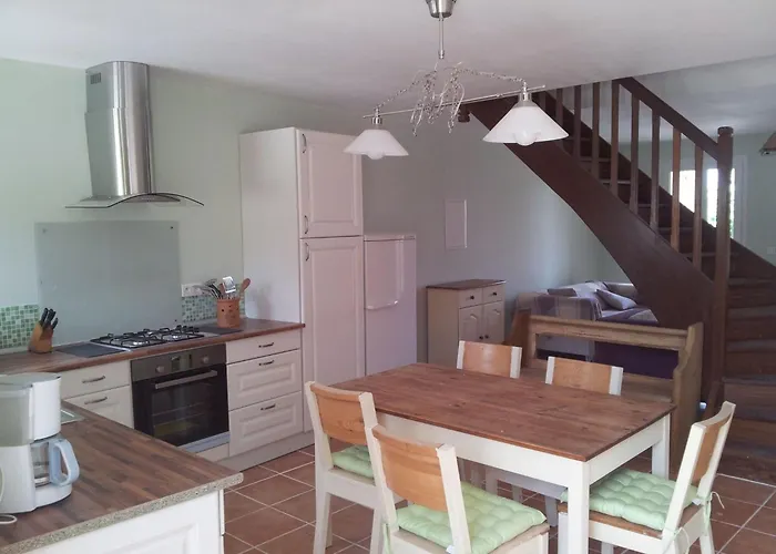Haus Fuer 6 Personen Und 8 In Villautou By Interhome *