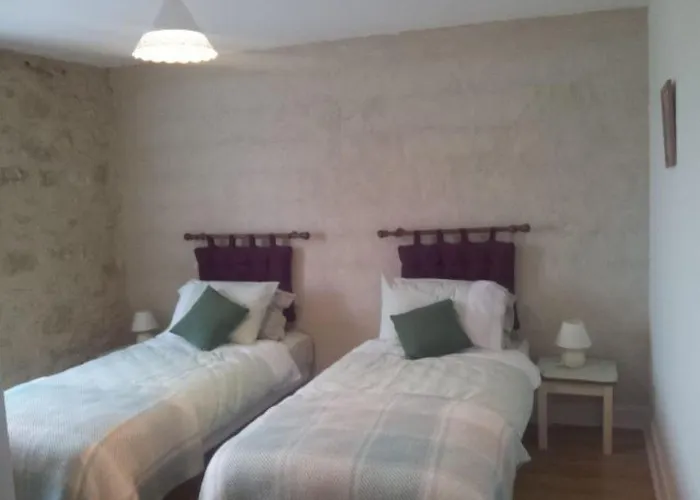 펜션 Haus Fuer 6 Personen Und 8 In Villautou By Interhome Villautou