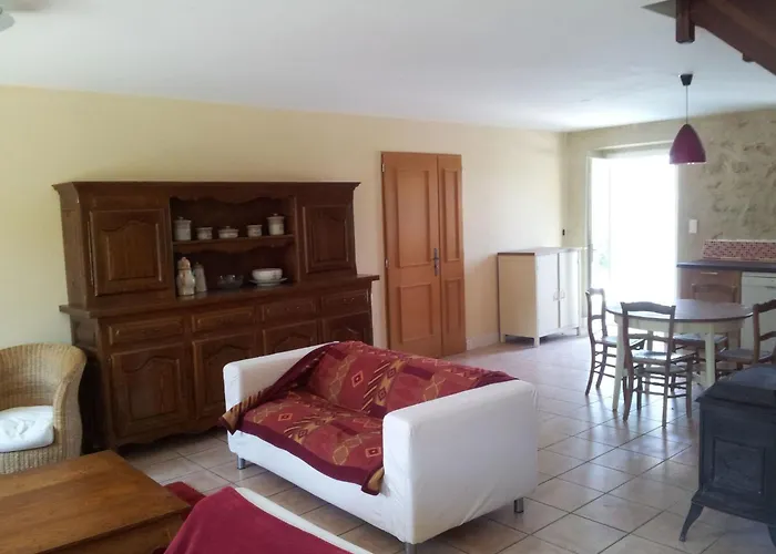 Haus Fuer 6 Personen Und 8 In Villautou By Interhome *