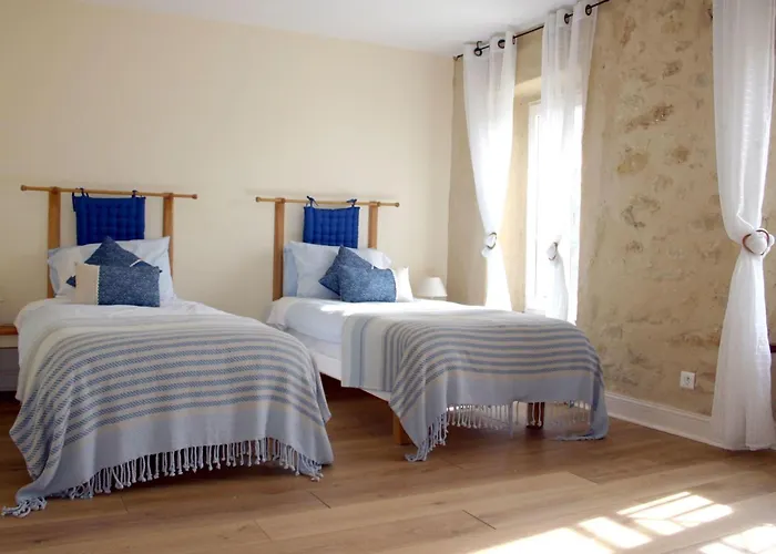 Haus Fuer 6 Personen Und 8 In Villautou By Interhome