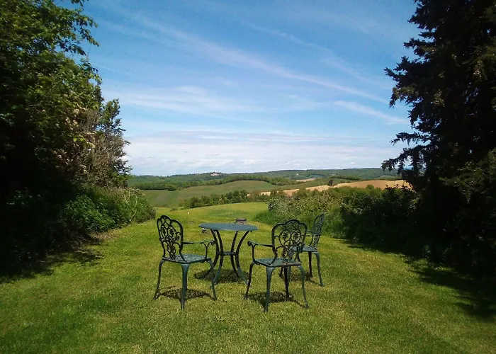 Сasa de vacaciones Haus Fuer 6 Personen Und 8 In Villautou By Interhome *